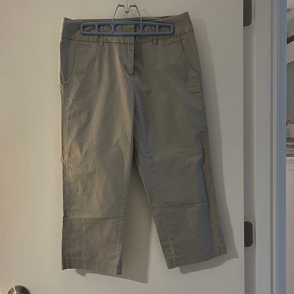 (2) Pair of Ladies Capri Style Pants / Daisy Fuentes / Sized 8 - Picture 4 of 6